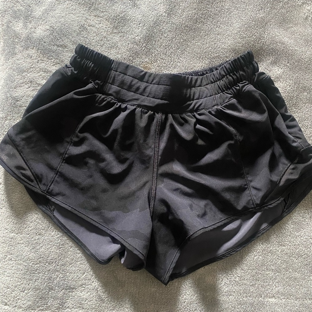 Lulu lemon hotty hot shorts